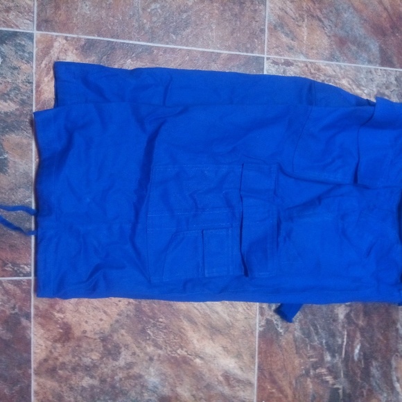 Shorts - Picture 4 of 5